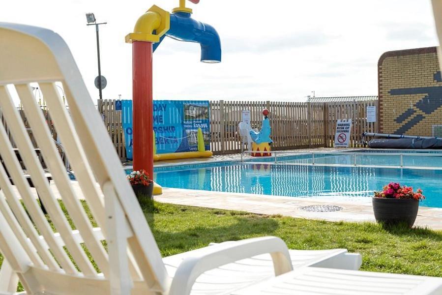Luxury Whitstable Caravan Seasalter Bagian luar foto