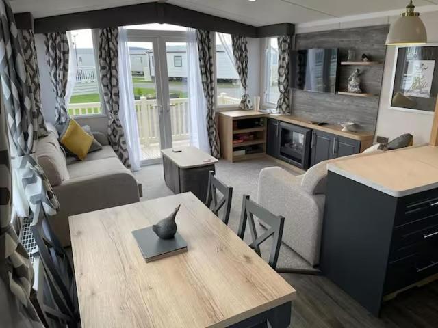 Luxury Whitstable Caravan Seasalter Bagian luar foto